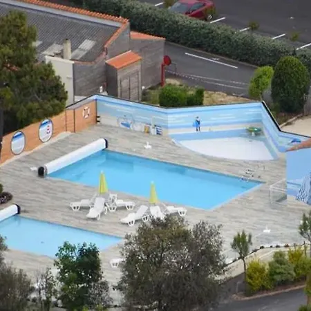 Camping Mobilhome Climatise Ile D'oleron 150m De La Plage, Piscines *