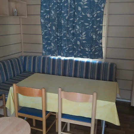 Camping Mobilhome Climatise Ile D'oleron 150m De La Plage, Piscines *